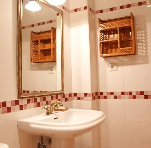 Flores טורמולינוס